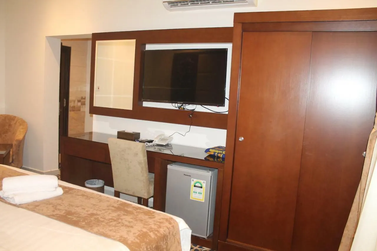 Ξενοδοχείο με διαμερίσματα Ayoon Almmlaka Hotel Suites 2 Τζέντα